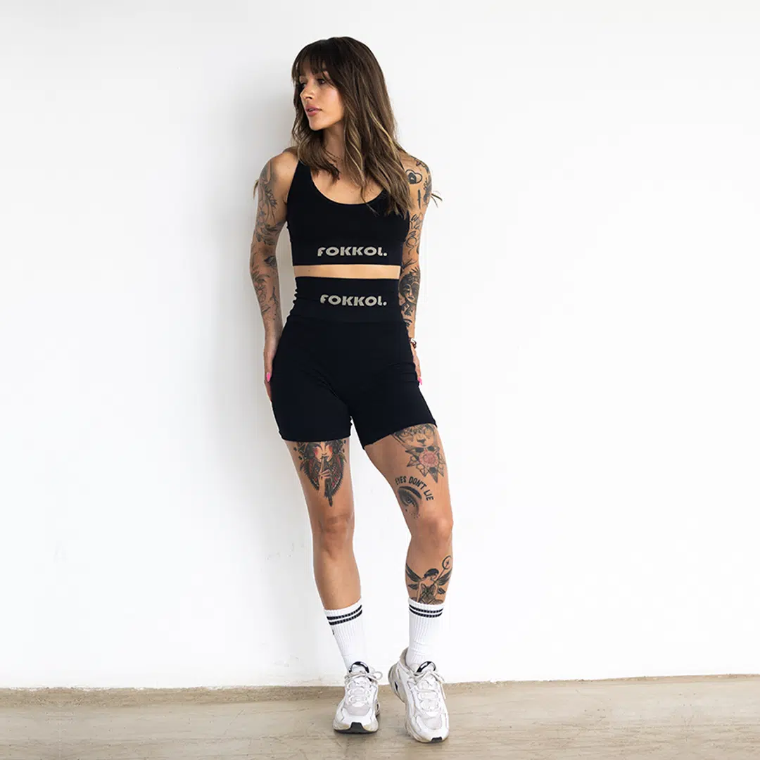 Ribbed Seamless Shorts; Midnight Black