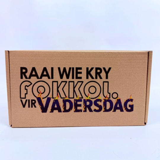 "RAAI WIE KRY fOKKOL VIR VADERSDAG" LEEG VADERSDAG BOKS
